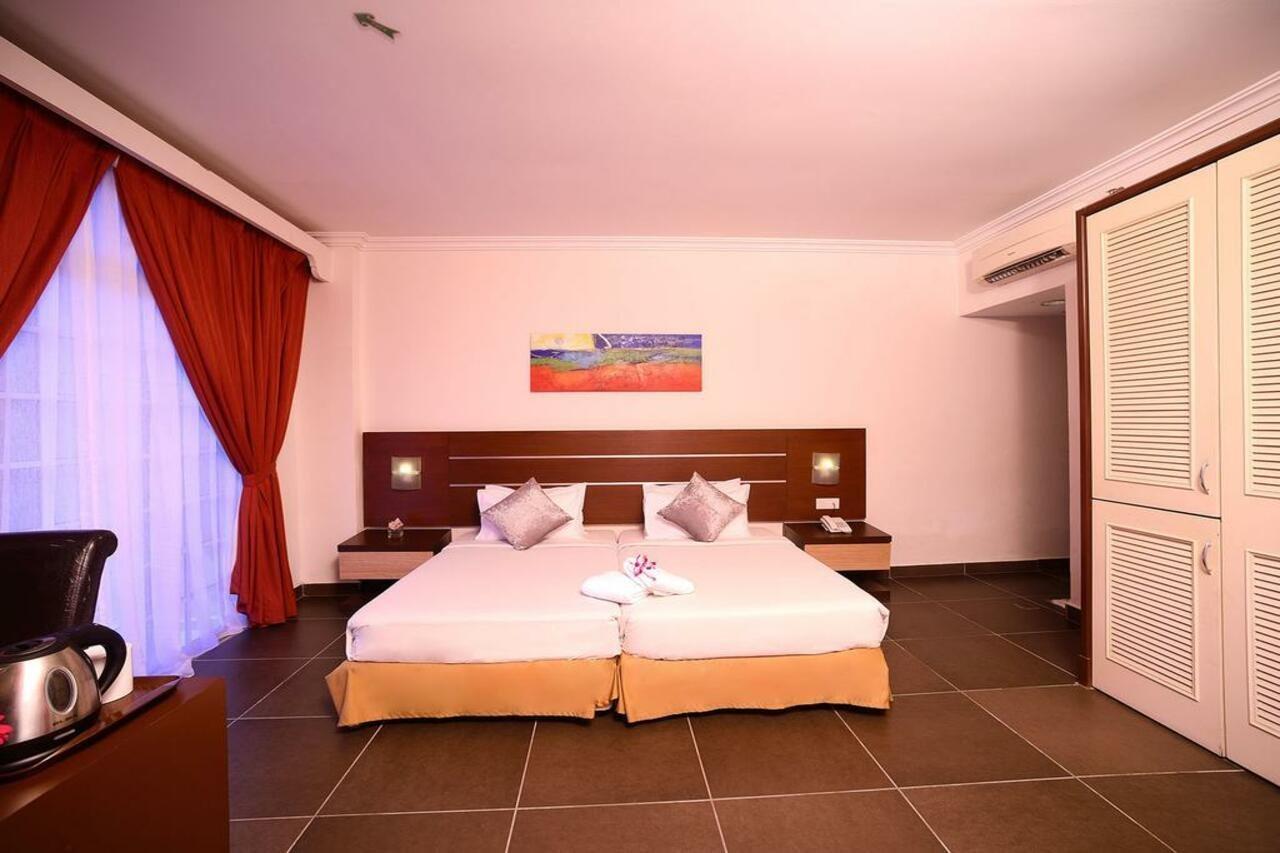 Bella Vista Express Hotel Pantai Cenang  Dış mekan fotoğraf