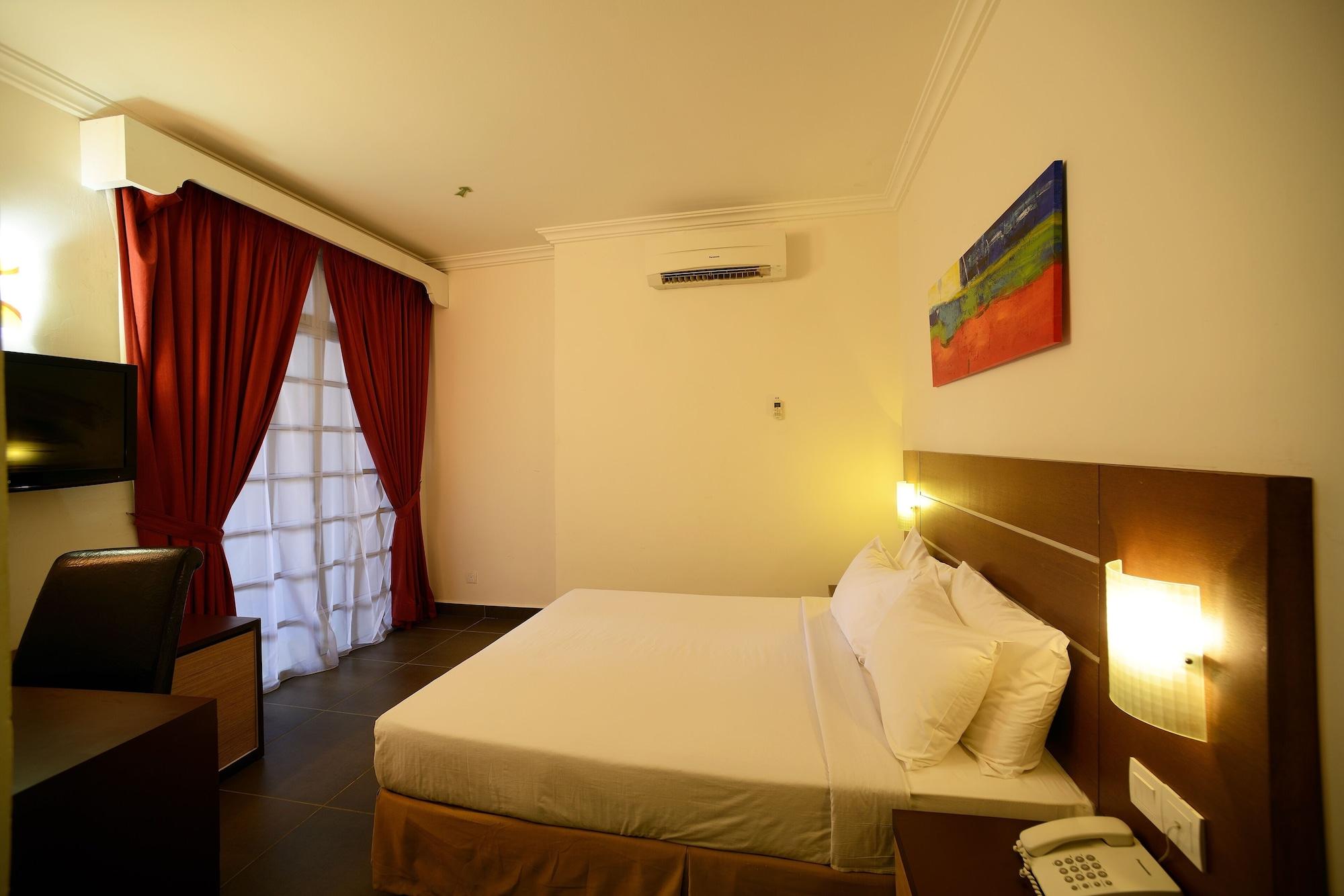 Bella Vista Express Hotel Pantai Cenang  Dış mekan fotoğraf