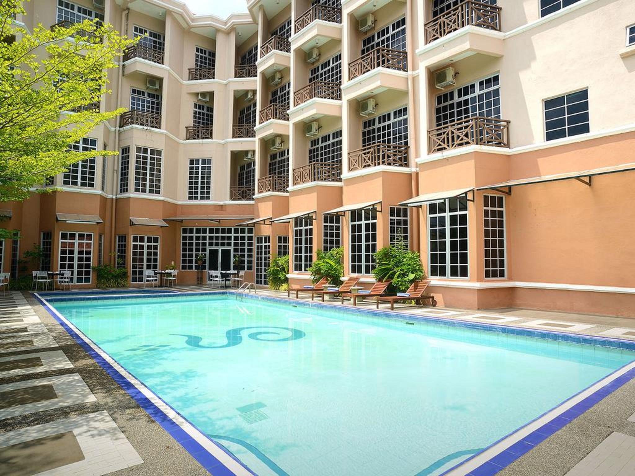 Bella Vista Express Hotel Pantai Cenang  Dış mekan fotoğraf