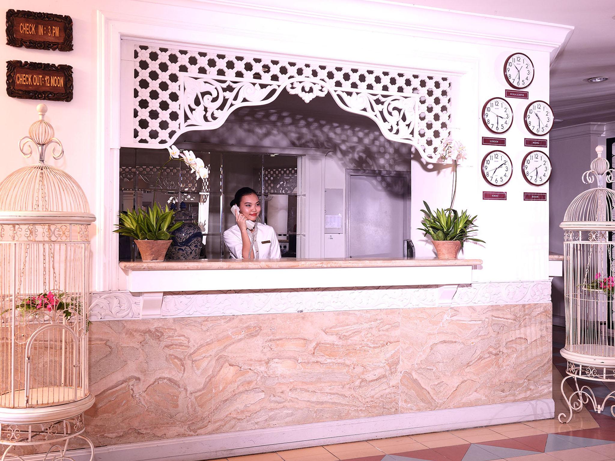 Bella Vista Express Hotel Pantai Cenang  Dış mekan fotoğraf
