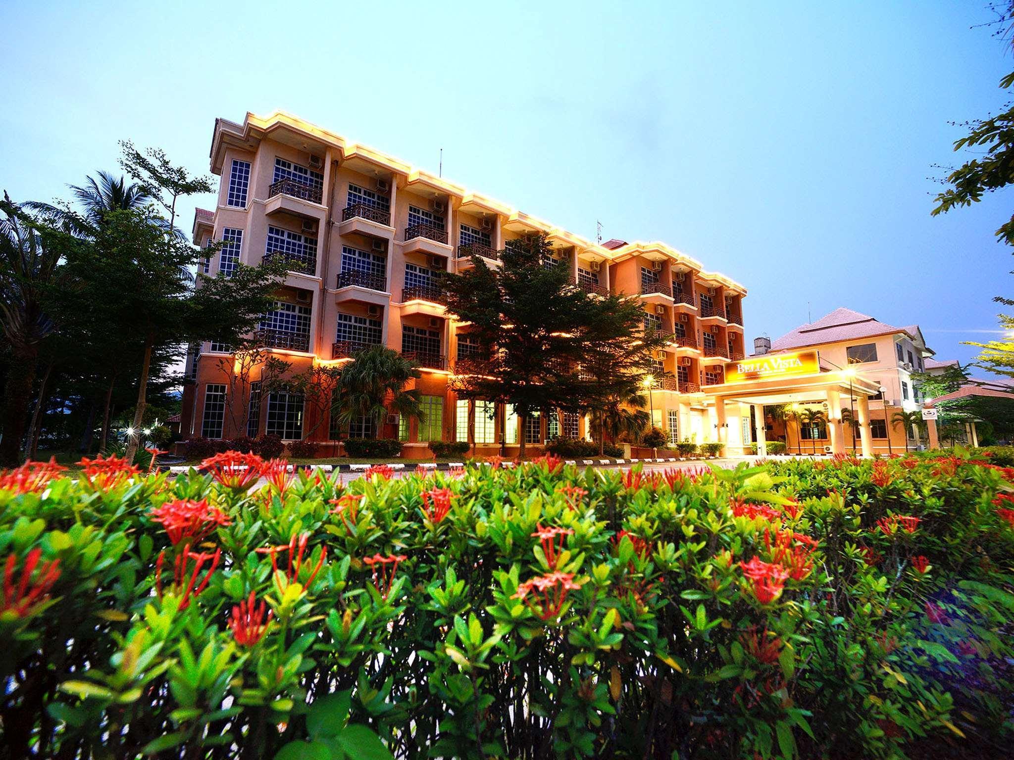 Bella Vista Express Hotel Pantai Cenang  Dış mekan fotoğraf