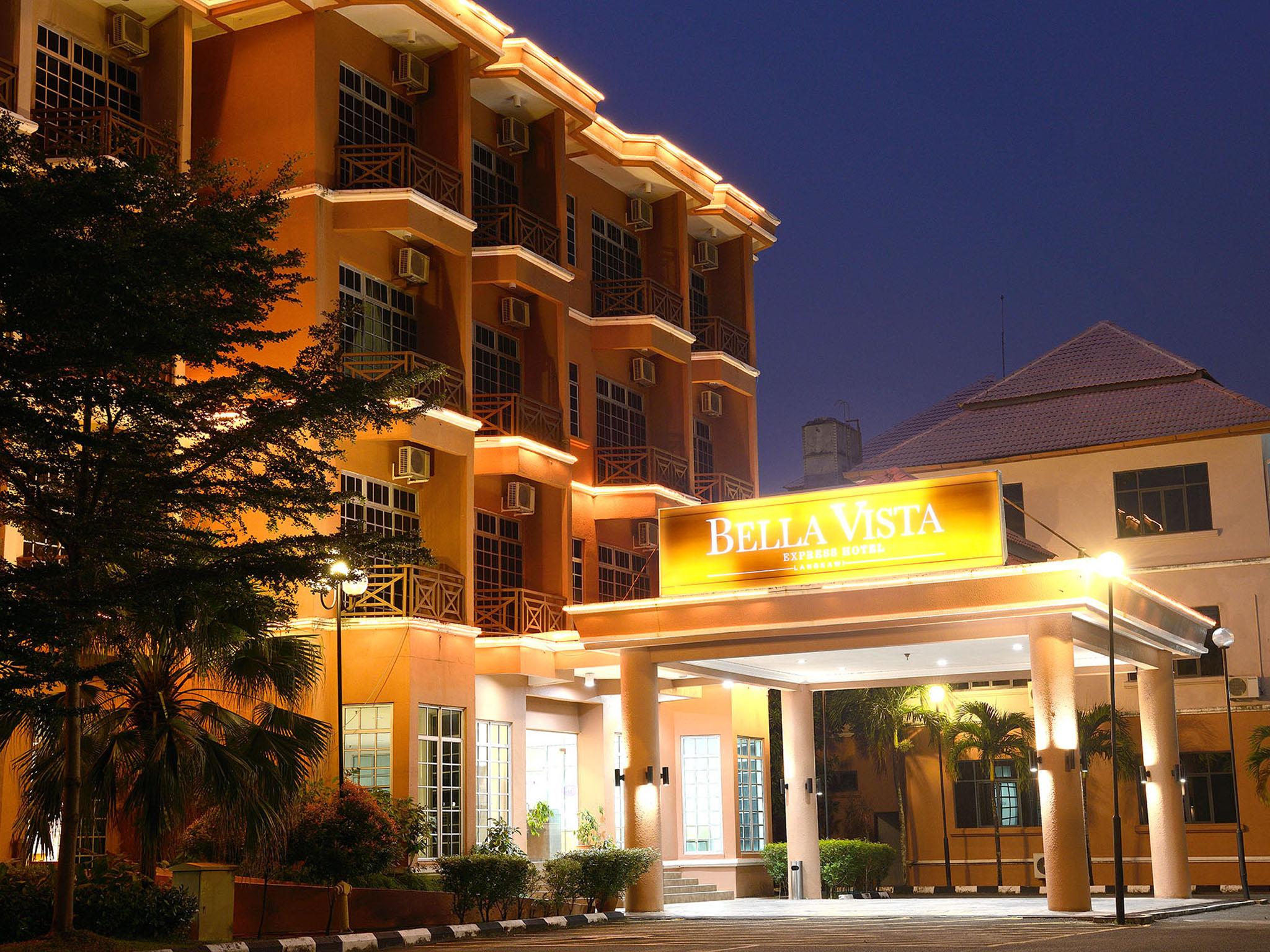 Bella Vista Express Hotel Pantai Cenang  Dış mekan fotoğraf