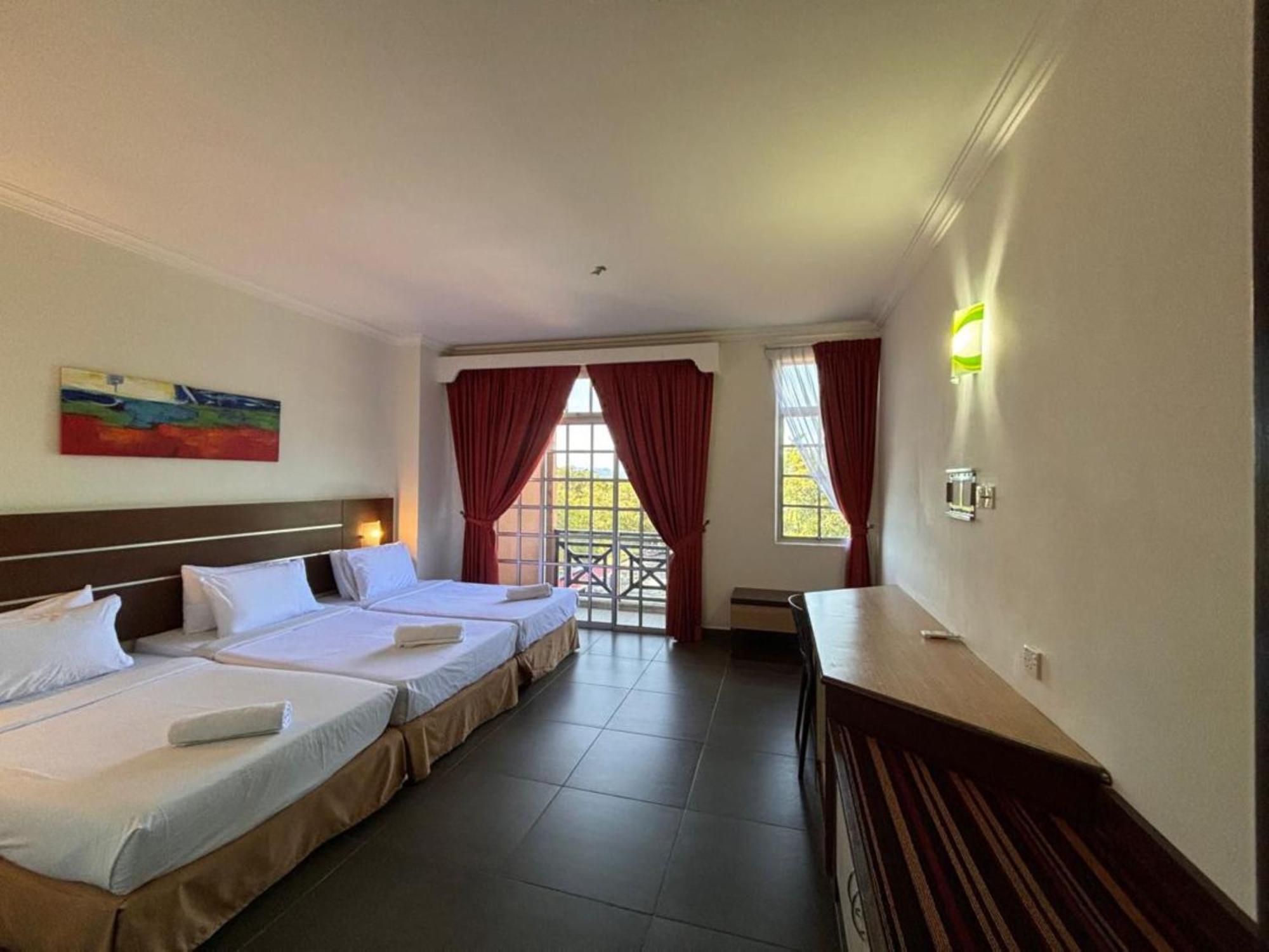 Bella Vista Express Hotel Pantai Cenang  Dış mekan fotoğraf