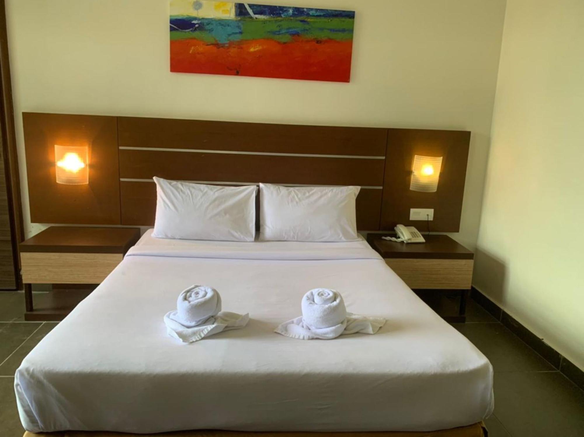 Bella Vista Express Hotel Pantai Cenang  Dış mekan fotoğraf