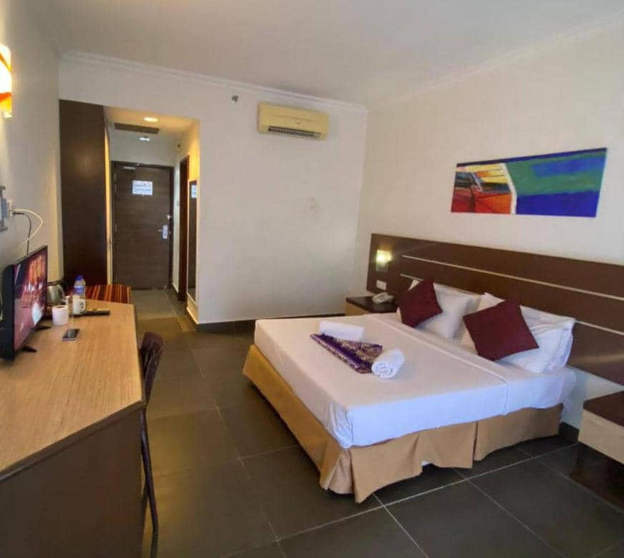 Bella Vista Express Hotel Pantai Cenang  Dış mekan fotoğraf